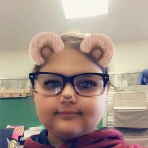 Meet your Posher, Valentina